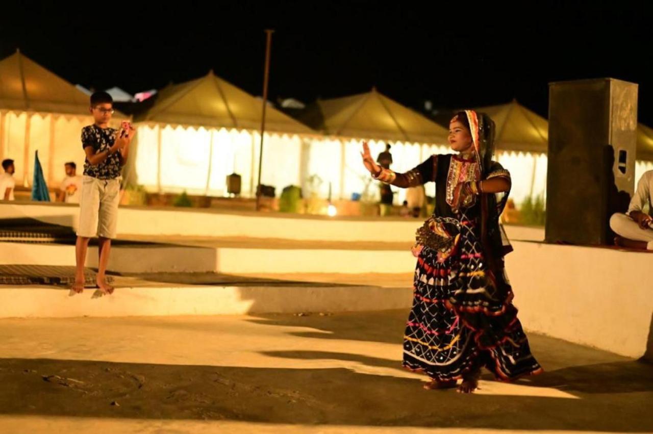 جيلسامر Ozaki Desert Camp & Resort المظهر الخارجي الصورة